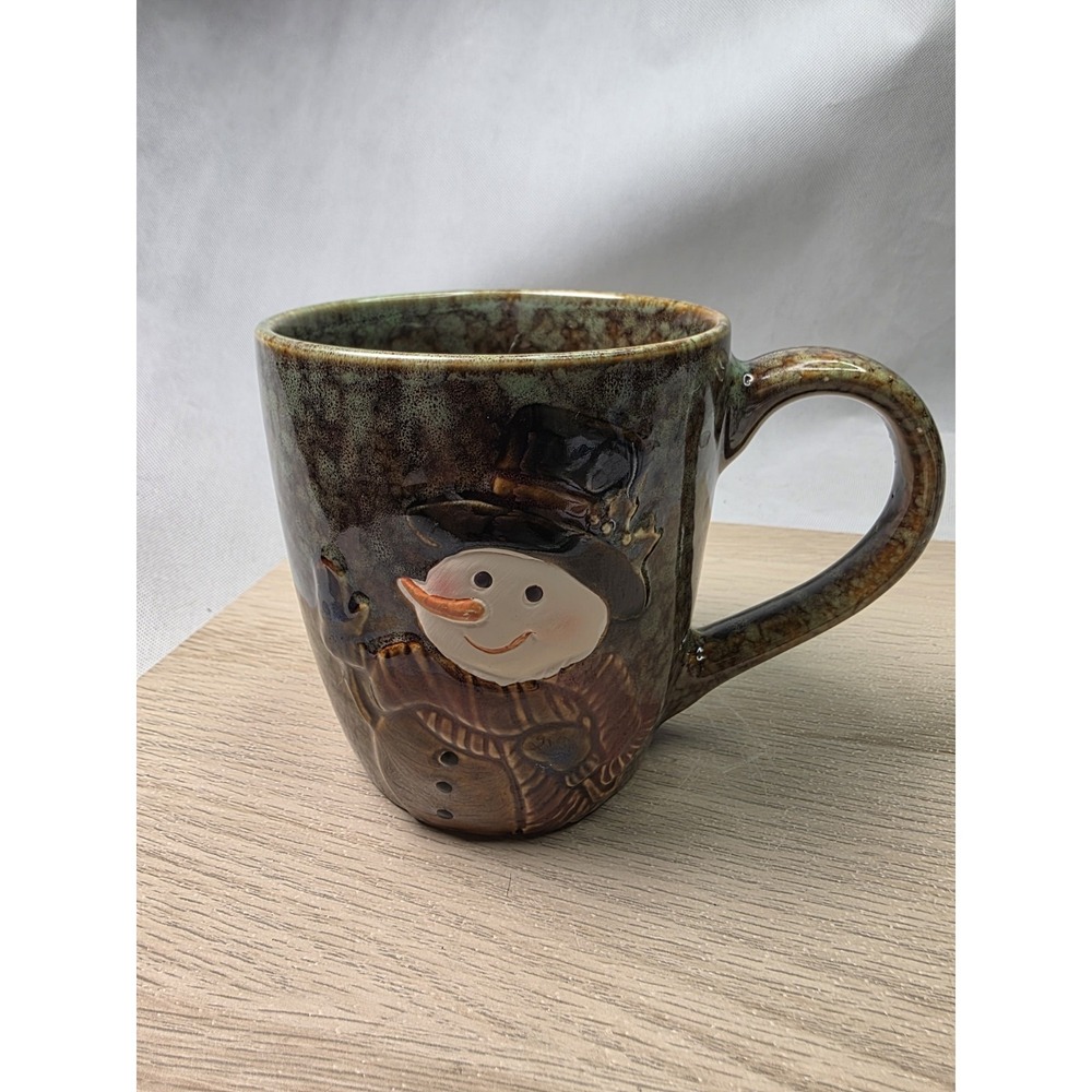 BURTON + BURTON RAISED SNOWMAN/GREEN MARBLEIZED CERAMIC MUG